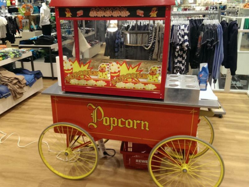 18156527-popcornstand_462