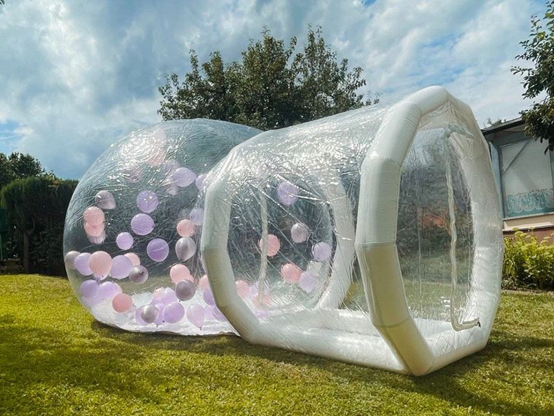 Bubble House mit Luftballons